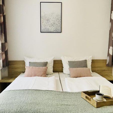 Bed and Breakfast Azalia Ustronie Morskie Esterno foto