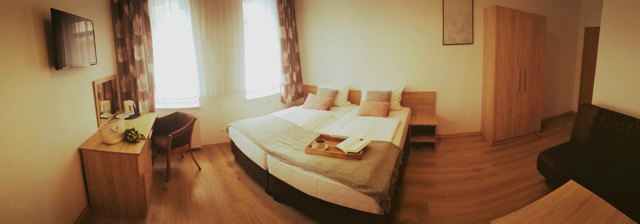 Bed and Breakfast Azalia Ustronie Morskie Esterno foto