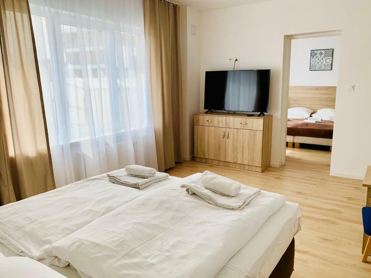 Bed and Breakfast Azalia Ustronie Morskie Esterno foto